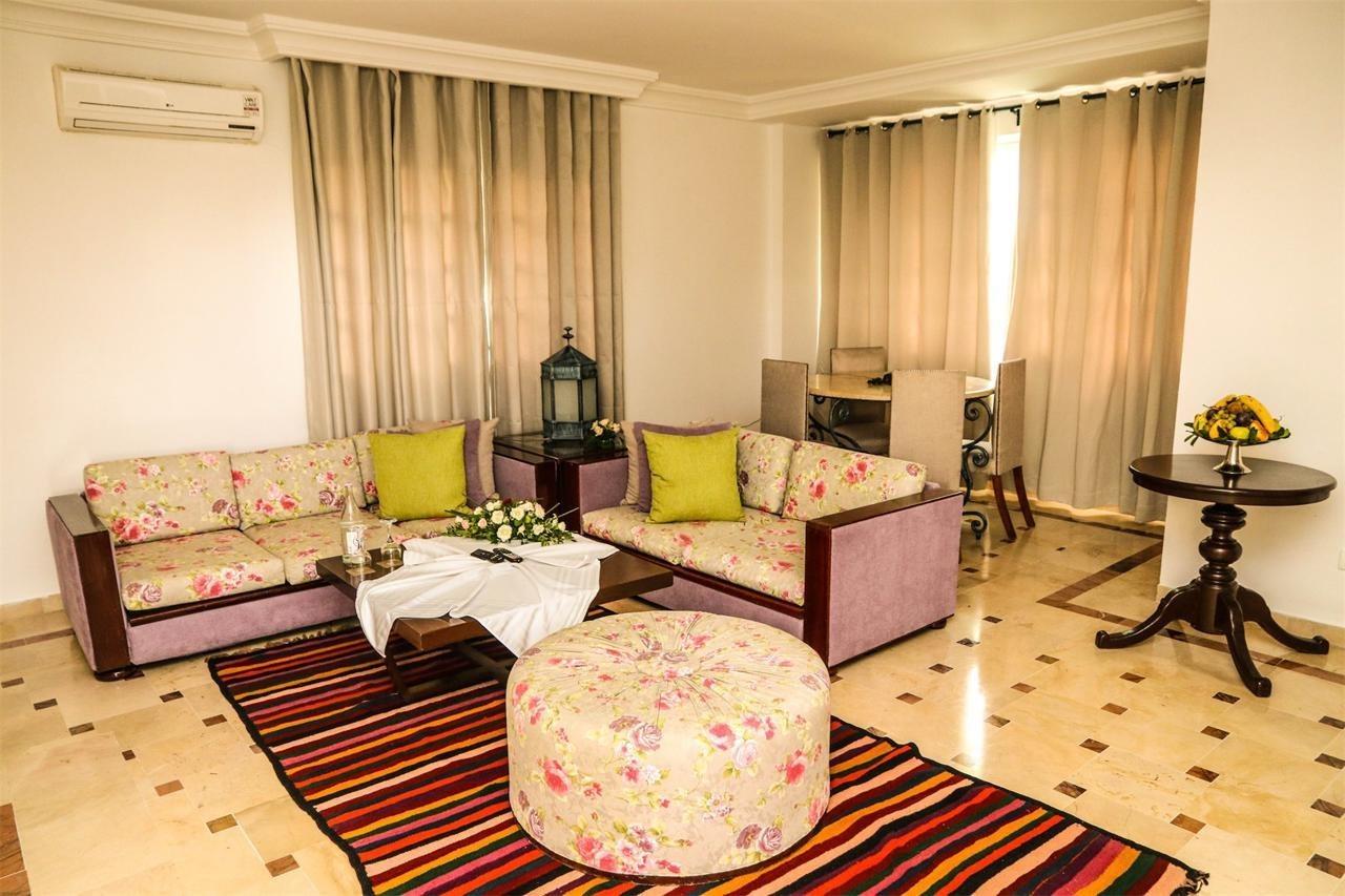 Suites Hotel Les Charmilles & Spa La Marsa Buitenkant foto