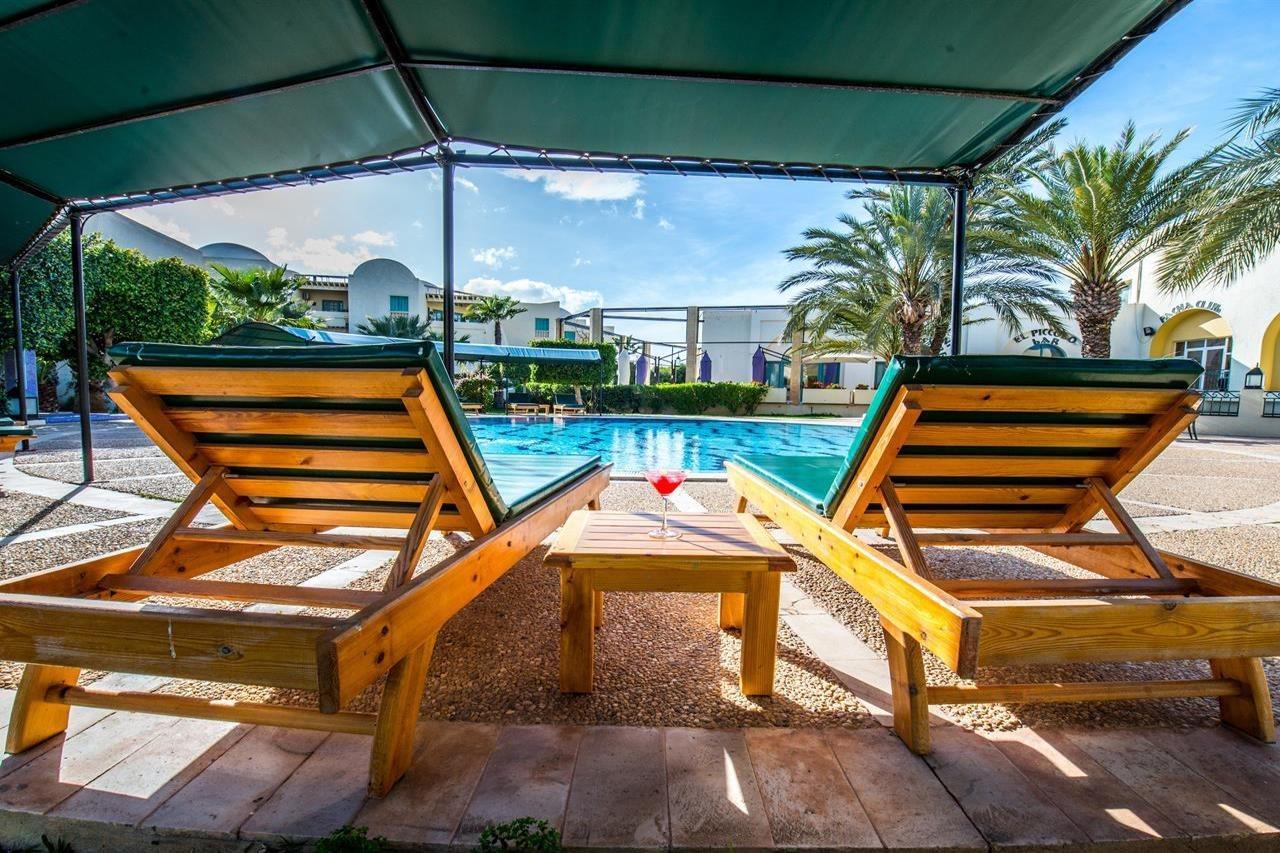 Suites Hotel Les Charmilles & Spa La Marsa Buitenkant foto
