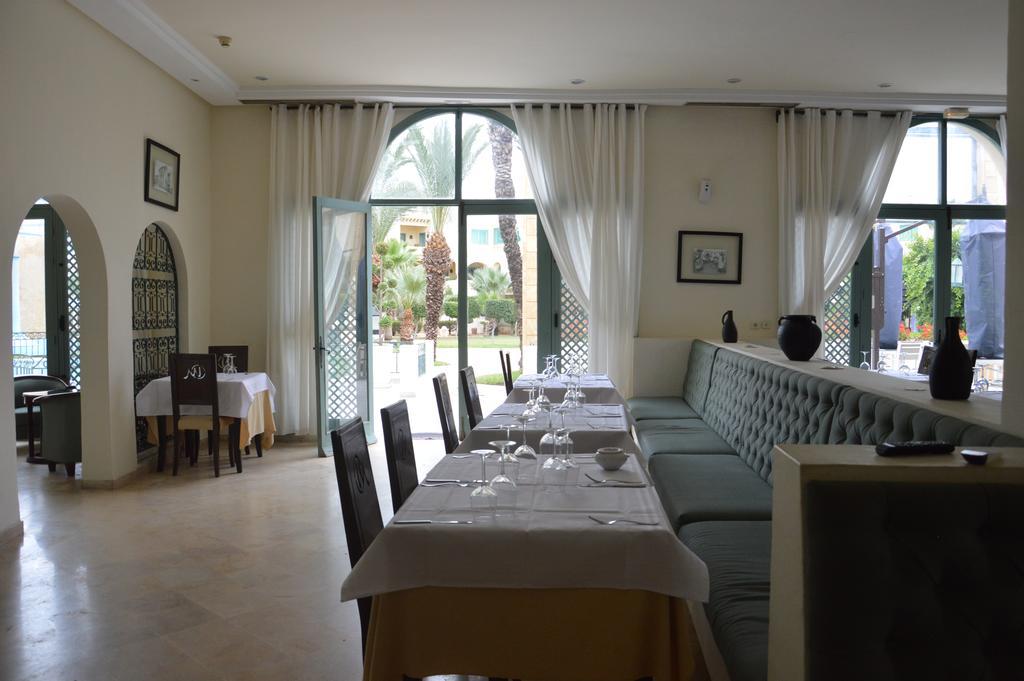Suites Hotel Les Charmilles & Spa La Marsa Buitenkant foto
