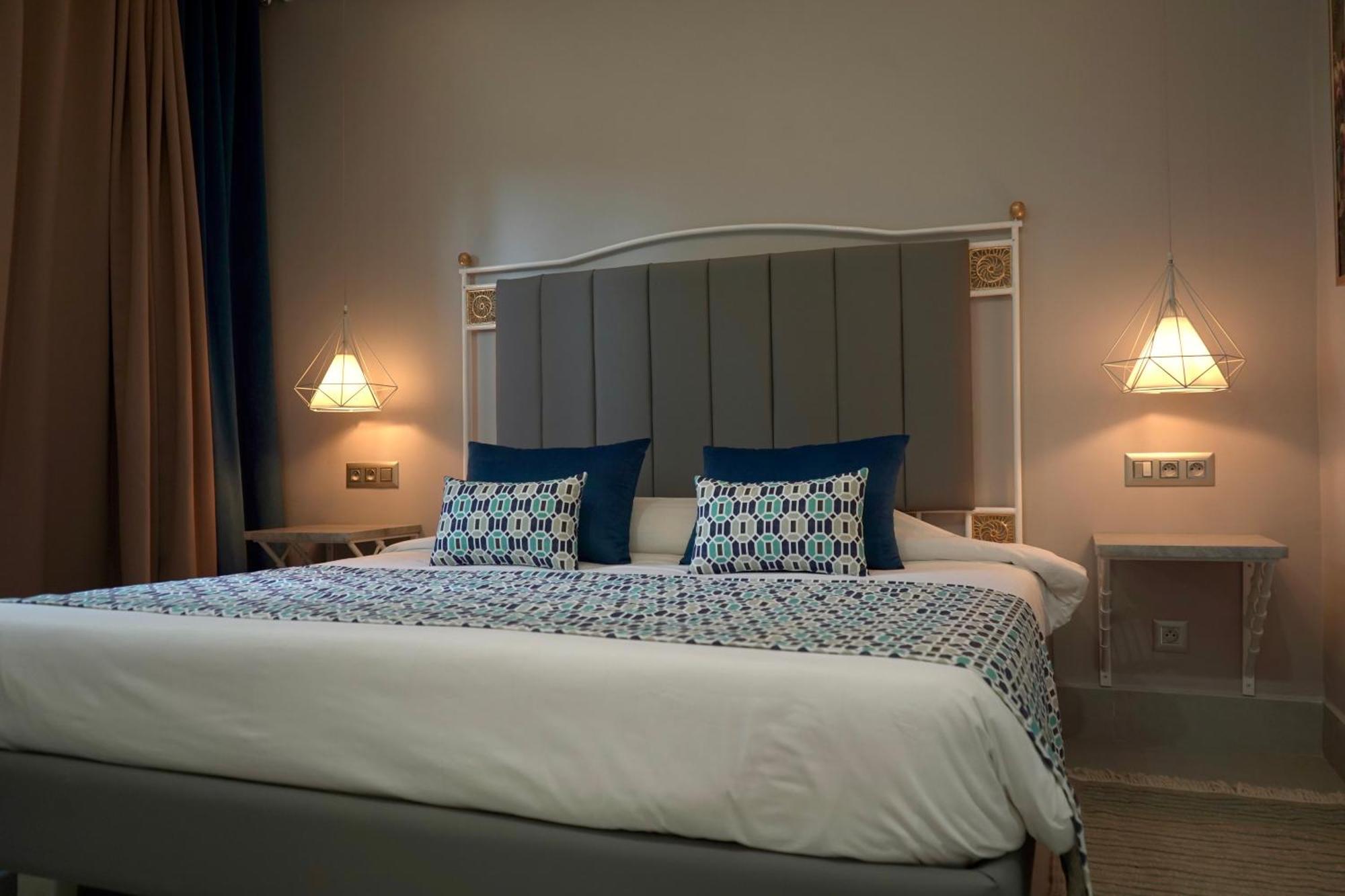 Suites Hotel Les Charmilles & Spa La Marsa Buitenkant foto