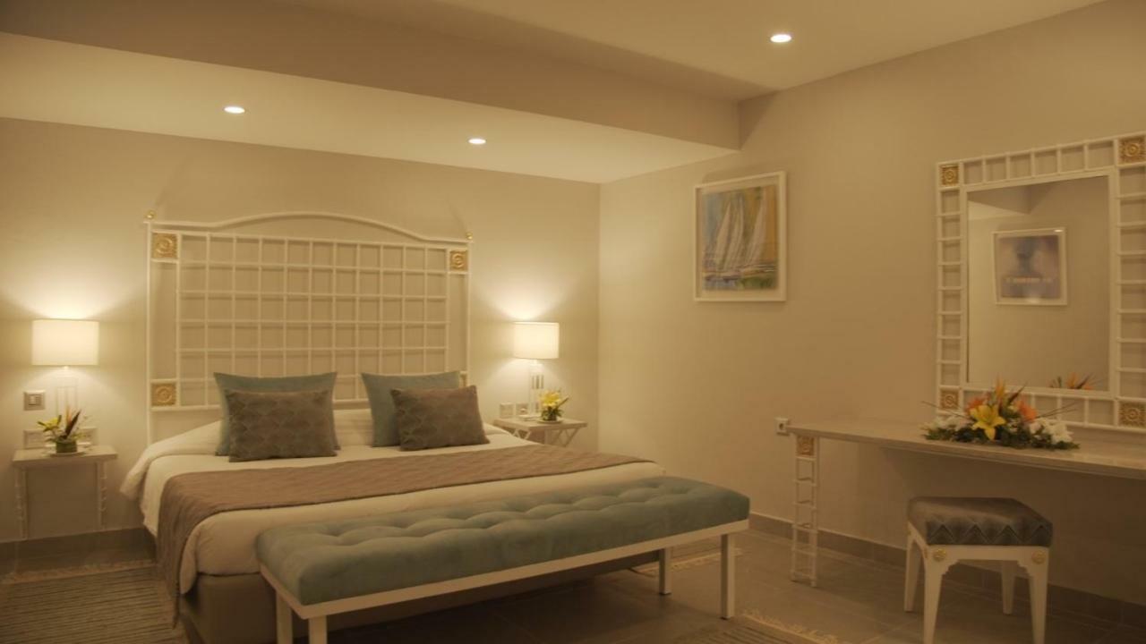 Suites Hotel Les Charmilles & Spa La Marsa Buitenkant foto