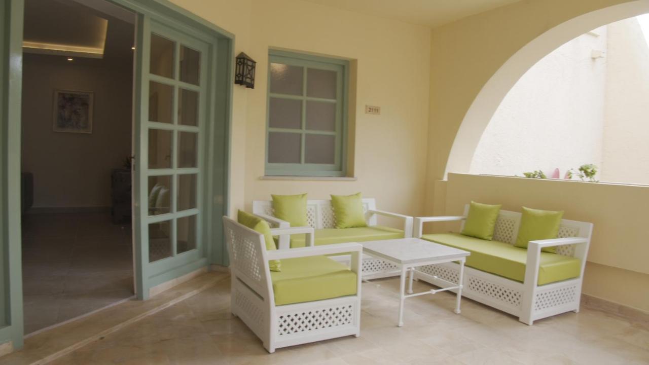 Suites Hotel Les Charmilles & Spa La Marsa Buitenkant foto